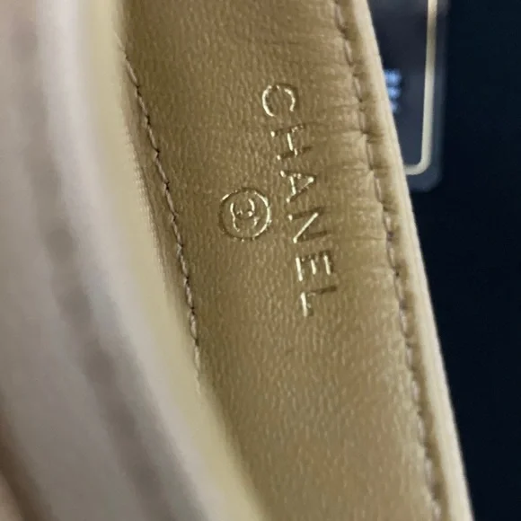 CHANEL Tan Quilted Card Holder with Gold Logo - Picture 3 of 5